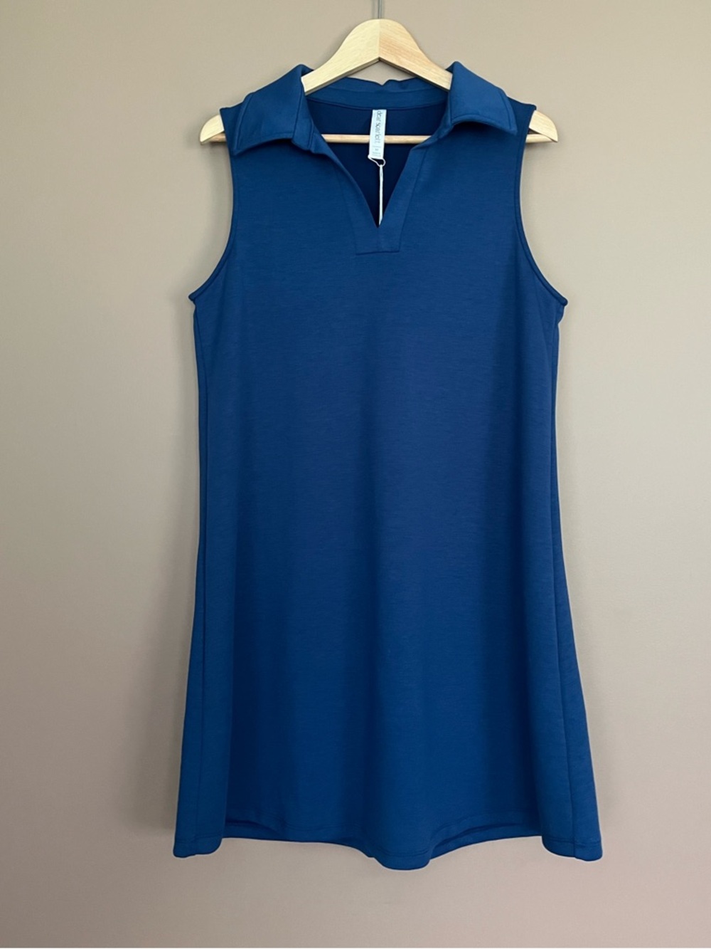 {Dear Scarlett} Cruise Sleeveless Travel Dress in Blue - Womens Medium - NWT - Picture 2 of 11